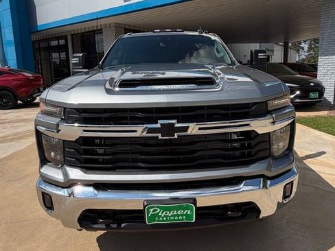 New 2026 Chevrolet Silverado 3500 LT AWD/4WD image 3