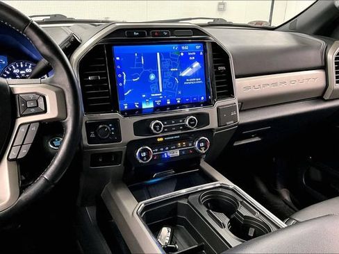 Used 2022 Ford F350 Lariat w/ Lariat Ultimate Package AWD/4WD image 7