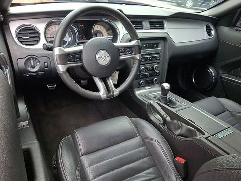 Used 2011 Ford Mustang GT Premium w/ Security Pkg RWD image 17