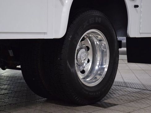 Used 2026 RAM 3500 Tradesman w/ Chrome Appearance Group AWD/4WD image 18