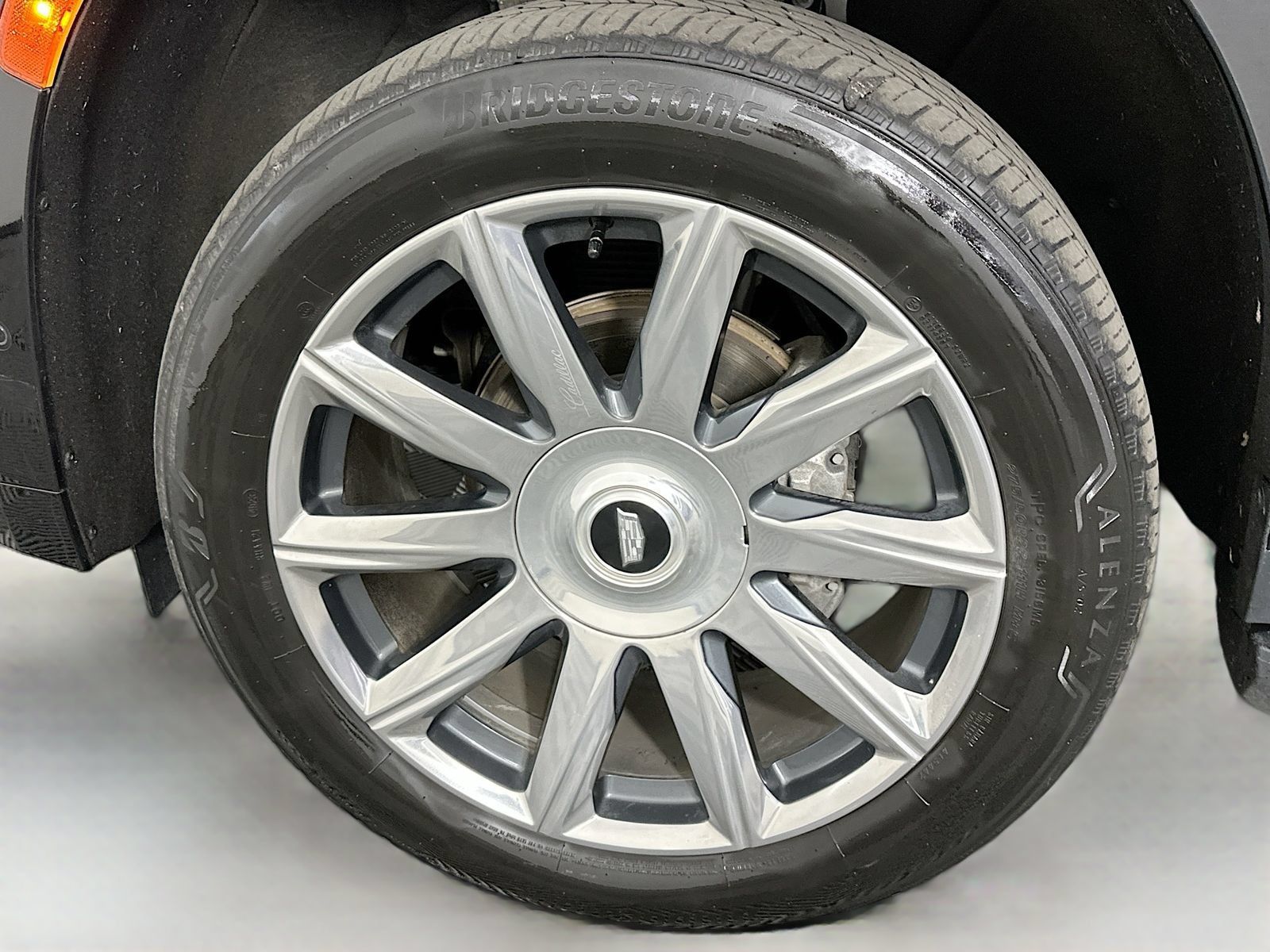 Used 2024 Cadillac Escalade Premium Luxury Platinum AWD/4WD image 35