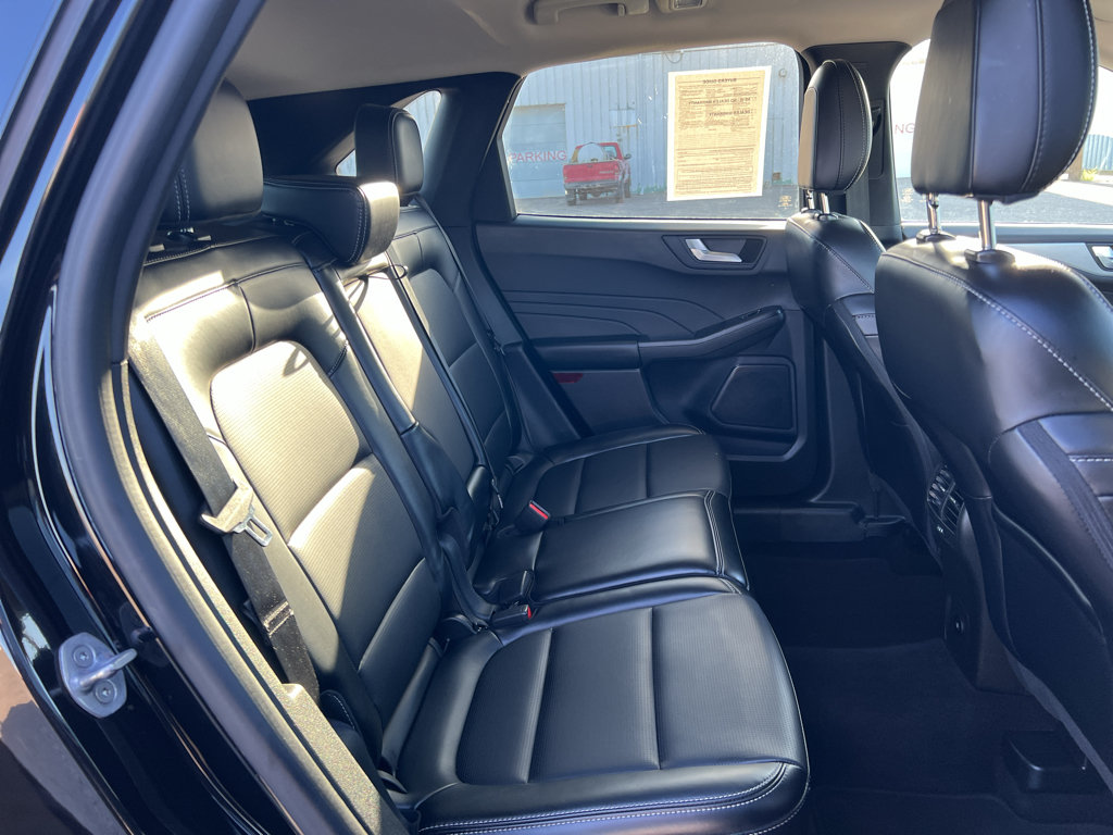 Used 2024 Ford Escape Platinum AWD/4WD image 36