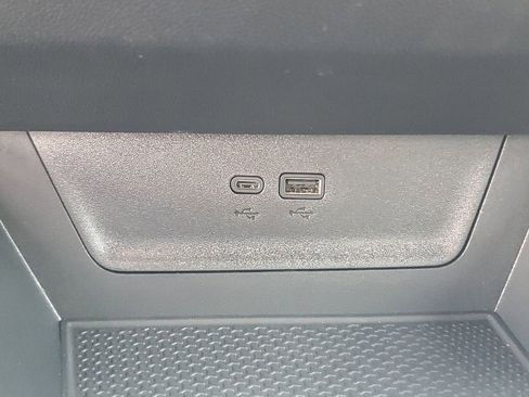 New 2026 Chevrolet Equinox LT w/ Convenience Package II AWD/4WD image 33