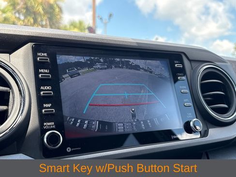Used 2022 Toyota Tacoma TRD Off-Road w/ Technology Package RWD image 14