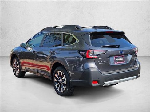 Used 2025 Subaru Outback Limited w/ Popular Package #2 AWD/4WD image 9