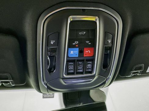 Used 2023 Jeep Grand Cherokee Trailhawk w/ Advanced Protech Group II AWD/4WD image 18