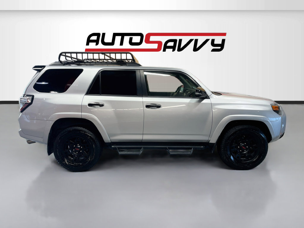 Used 2021 Toyota 4Runner Venture w/ Moonroof Package AWD/4WD image 8