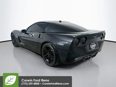 Used 2005 Chevrolet Corvette Coupe w/ Preferred Equipment Group RWD image 6