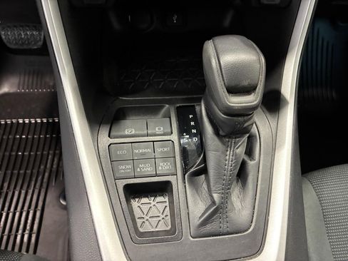 Used 2020 Toyota RAV4 LE w/ All Weather Liner Package image 16