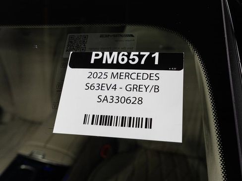 Used 2025 Mercedes-Benz S 63 AMG S image 41