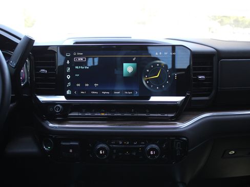 Used 2025 Chevrolet Silverado 3500 LT w/ Trail Boss Package AWD/4WD image 34