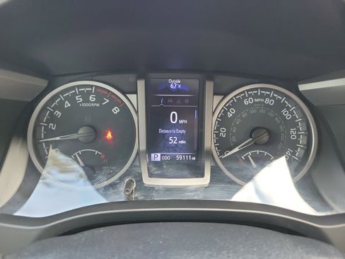 Used 2020 Toyota Tacoma SR5 image 24