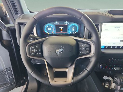 New 2025 Ford Bronco Outer Banks image 10