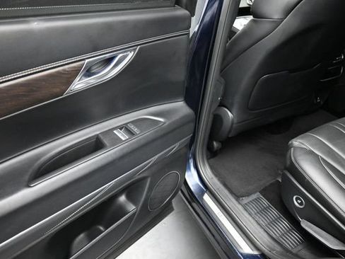 Used 2024 Genesis GV80 2.5T AWD/4WD image 16
