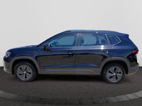 Used 2025 Volkswagen Taos S w/ Taos MDO Package FWD image 4