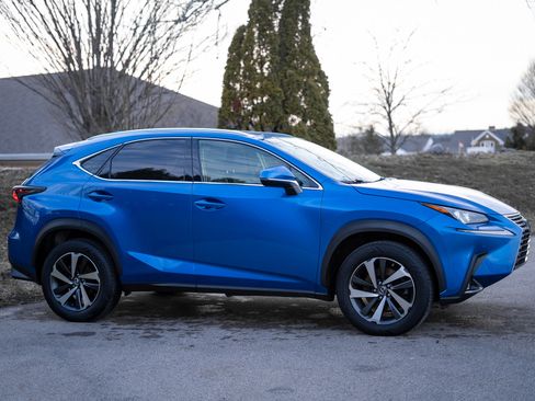 Used 2019 Lexus NX 300 AWD w/ Premium Package image 4