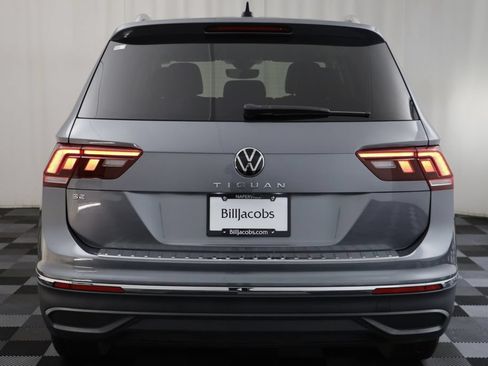 Used 2023 Volkswagen Tiguan SE FWD image 15