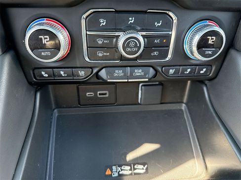 Used 2023 GMC Yukon XL AT4 w/ AT4 Premium Plus Package image 19