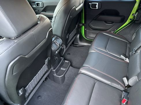 New 2026 Jeep Wrangler Unlimited Rubicon image 9