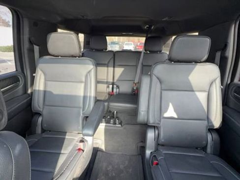 Used 2022 GMC Yukon XL Denali image 15