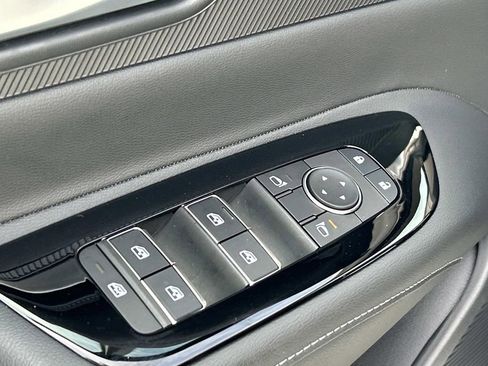 Certified 2025 Nissan Murano SV AWD/4WD image 19
