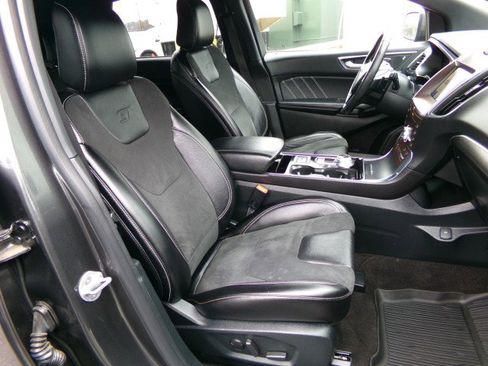 Used 2020 Ford Edge ST w/ Equipment Group 401A image 11