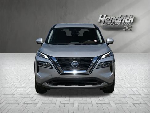 Used 2021 Nissan Rogue SV image 6
