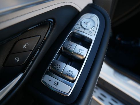 Used 2019 Mercedes-Benz GLC 63 AMG S image 22