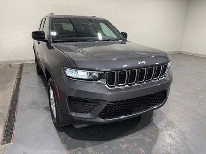 New 2025 Jeep Grand Cherokee Laredo X w/ Luxury Tech Group I