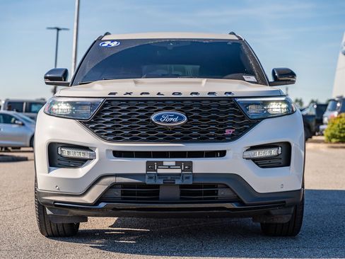 Certified 2024 Ford Explorer ST w/ Equipment Group 401A image 2