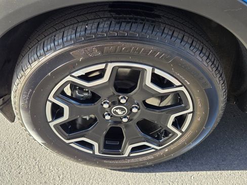 Certified 2025 Ford Bronco Sport Outer Banks w/ Outer Banks Tech Package+ image 9