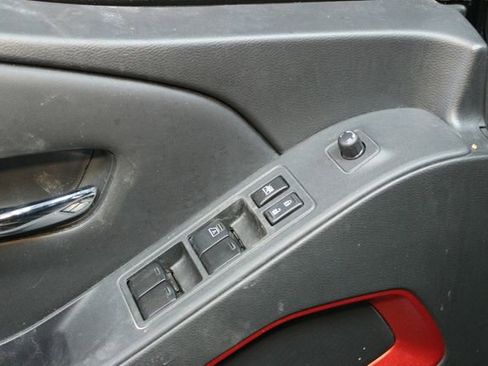 Used 2023 Nissan Frontier PRO-4X image 16