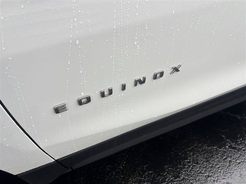 Certified 2024 Chevrolet Equinox LT FWD image 30