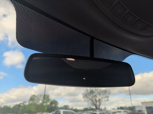 Used 2017 Ford F150 XLT w/ Equipment Group 302A Luxury image 22