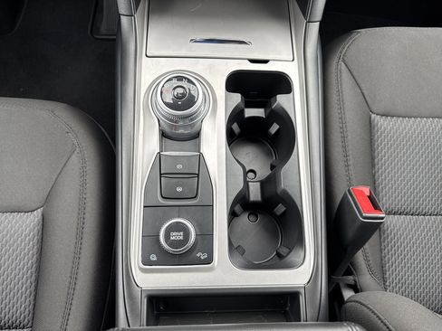 Used 2022 Ford Explorer XLT image 23