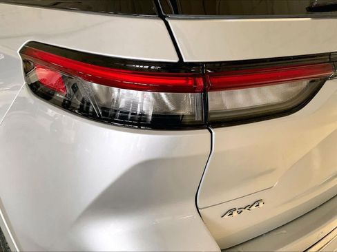 Used 2022 Jeep Grand Cherokee Overland image 27