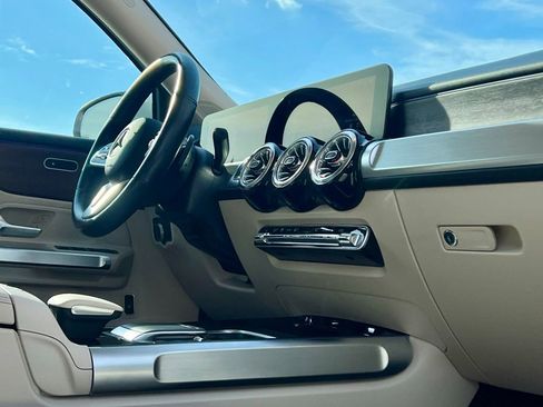 Certified 2022 Mercedes-Benz GLB 250 GLB 250 image 14