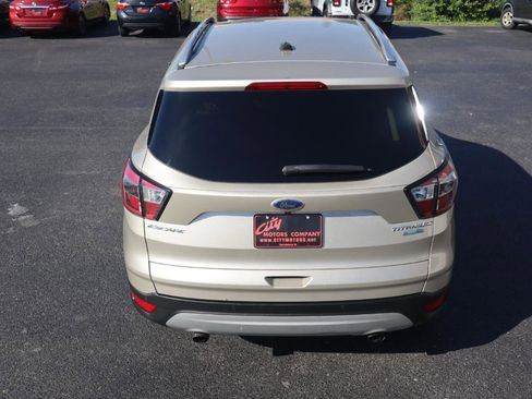 Used 2017 Ford Escape Titanium AWD/4WD image 13