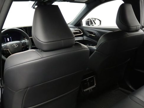 Used 2025 Toyota Crown Signia image 20