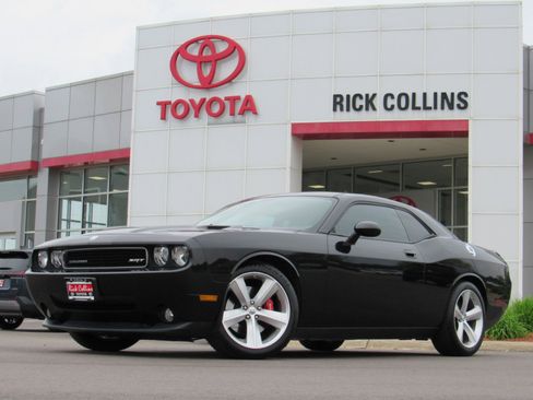 Used 2009 Dodge Challenger SRT8 w/ SRT Option Group II RWD image 1