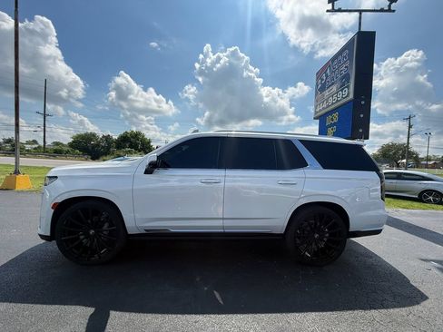 Used 2023 Cadillac Escalade Premium Luxury w/ LPO, Radiant Package AWD/4WD image 7