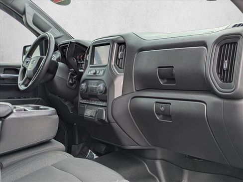 Used 2022 Chevrolet Silverado 1500 Custom Trail Boss AWD/4WD image 24