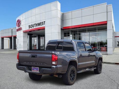 Used 2019 Toyota Tacoma SR w/ SR Convenience Package RWD image 5