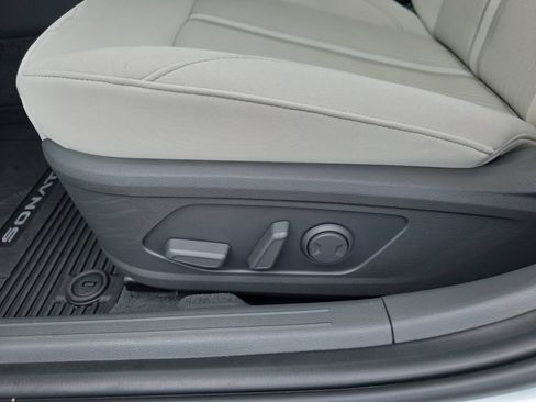 Certified 2025 Hyundai Sonata SEL FWD image 12