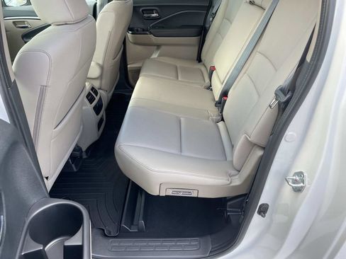 Used 2023 Honda Ridgeline RTL-E image 11