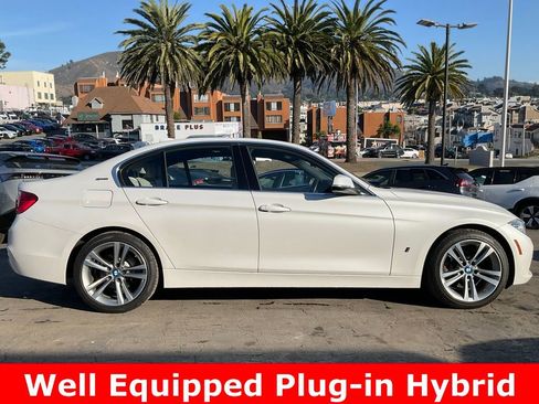 Used 2017 BMW 330e image 3