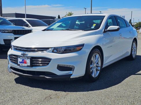 Used 2018 Chevrolet Malibu LT FWD image 7