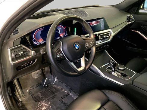 Used 2022 BMW 330i xDrive Sedan w/ Premium Package AWD/4WD image 18