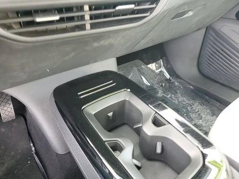 Used 2022 Volkswagen ID.4 Pro S image 25