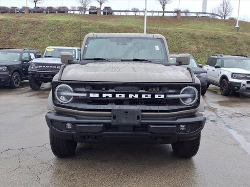 Certified 2025 Ford Bronco Outer Banks image 2